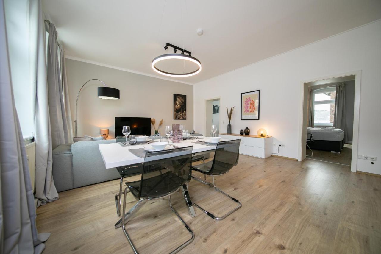 Favorite Stays - Suite And More - Kitchen Neuss Exterior photo