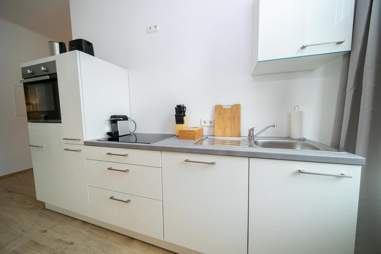 Favorite Stays - Suite And More - Kitchen Neuss Exterior photo